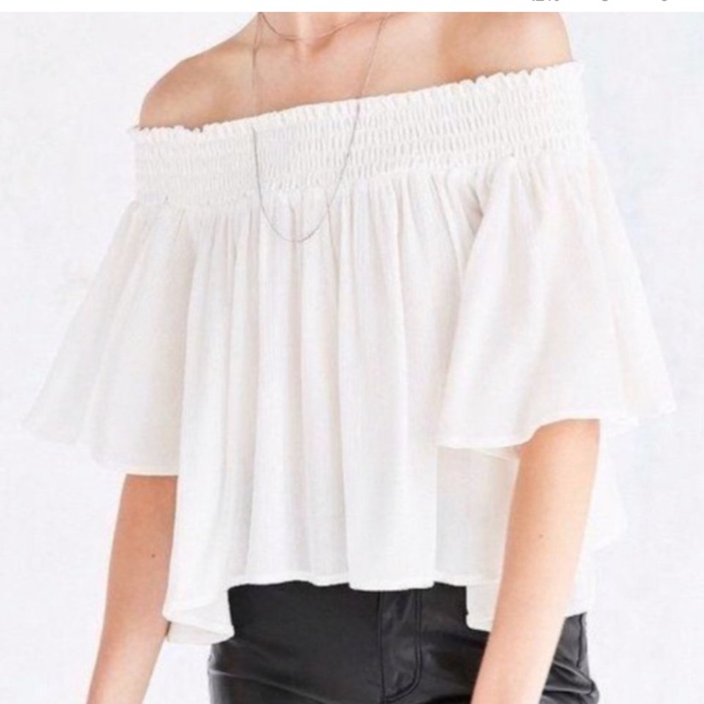 Kimchi Blue Urban Outfitters off the shoulder top